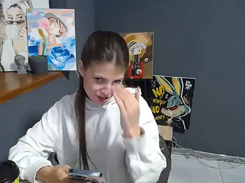 Snapshot of felicity_gold chatting on May 21, 6:09 am felicity gold online show from May 21, 6:09 am