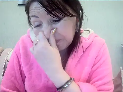Snapshot of ClaireSunset chatting on May 10, 5:29 pm ClaireSunset online show from May 10, 5:29 pm