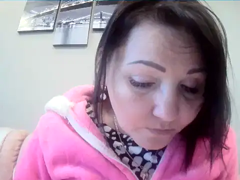 Snapshot of ClaireSunset chatting on May 16, 5:23 pm ClaireSunset online show from May 16, 5:23 pm