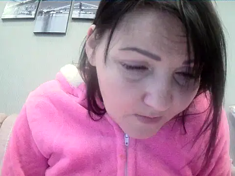 Snapshot of ClaireSunset chatting on May 17, 5:42 pm ClaireSunset online show from May 17, 5:42 pm