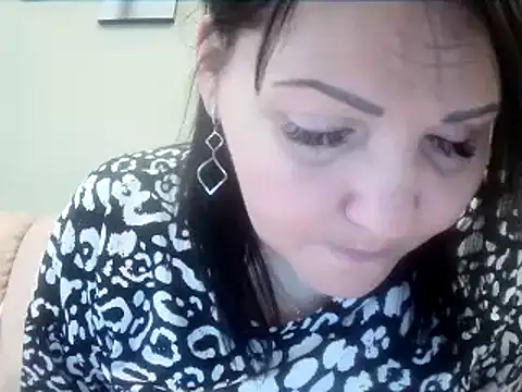 Snapshot of ClaireSunset chatting on May 19, 5:41 pm ClaireSunset online show from May 19, 5:41 pm