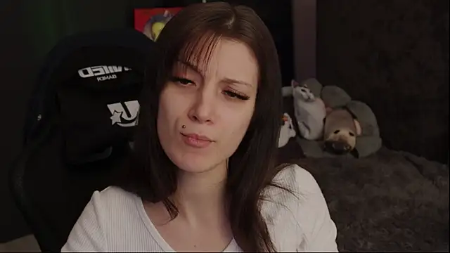 Kathleen Meow online show from December 6, 7:54 am