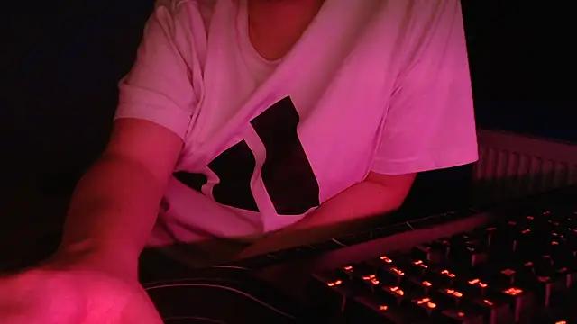 Scotland 100 online show from November 21, 9:35 pm