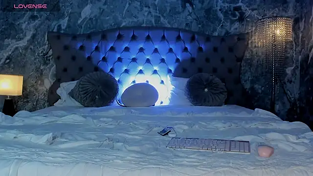 Belliinda 21 online show from April 9, 7:08 pm