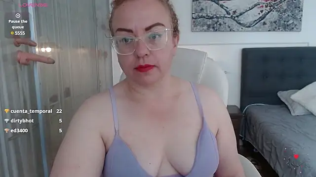 Snapshot of Tania_Goddess_ chatting on December 25, 6:09 pm Tania Goddess  online show from December 25, 6:09 pm