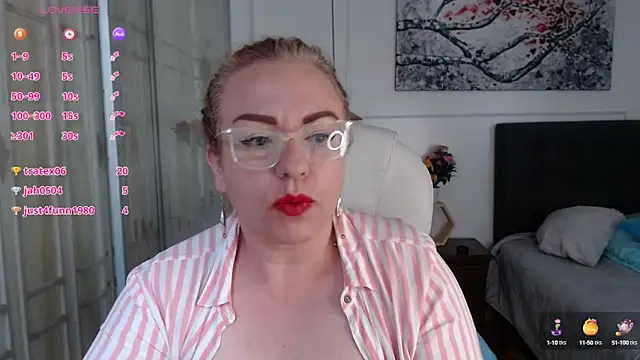Snapshot of Tania_Goddess_ chatting on January 6, 7:13 pm Tania Goddess  online show from January 6, 7:13 pm