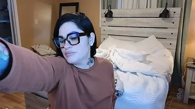 Snapshot of TexasTattooedHouseWife chatting on March 11, 1:56 pm TexasTattooedHouseWife online show from March 11, 1:56 pm