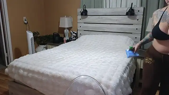 TexasTattooedHouseWife online show from December 4, 3:21 pm