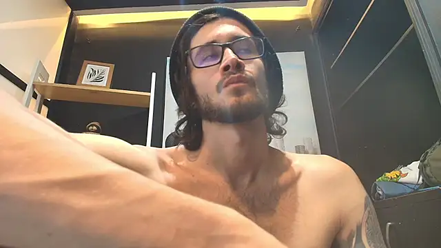 Loggan donnelly online show from March 14, 2:20 am