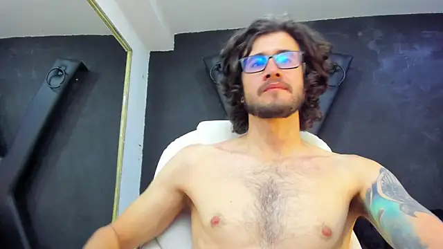 Loggan donnelly online show from March 18, 2:25 am