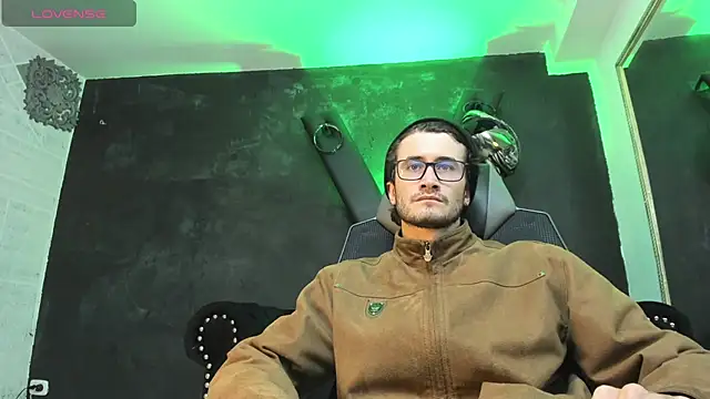 Loggan donnelly online show from September 16, 8:43 pm