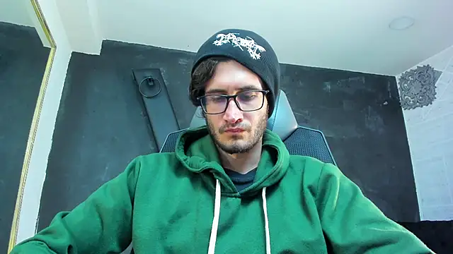 Loggan donnelly online show from October 3, 7:55 pm