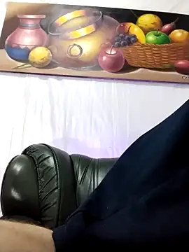 Loggan donnelly online show from April 22, 1:41 am