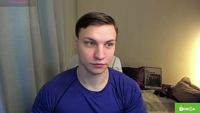 handsome guy01 online show from April 8, 11:16 pm