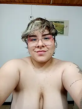 amalia love online show from March 2, 12:43 pm