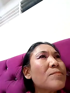 tiffany Bitch online show from March 28, 12:32 am