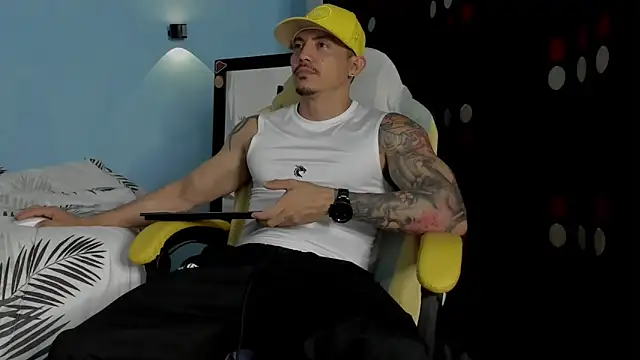 Alex motta online show from February 7, 3:32 am