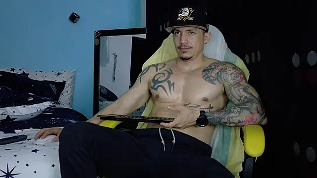 Alex motta online show from March 27, 3:01 am