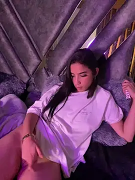 Snapshot of Praga_Pink chatting on January 15, 7:37 am Praga Pink online show from January 15, 7:37 am