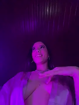 Snapshot of Praga_Pink chatting on March 18, 7:52 am Praga Pink online show from March 18, 7:52 am