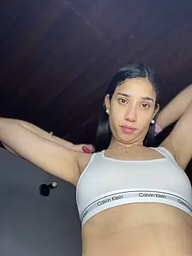 Snapshot of Praga_Pink chatting on October 4, 11:08 am Praga Pink online show from October 4, 11:08 am