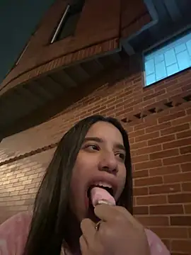 Praga Pink online show from February 11, 1:10 am