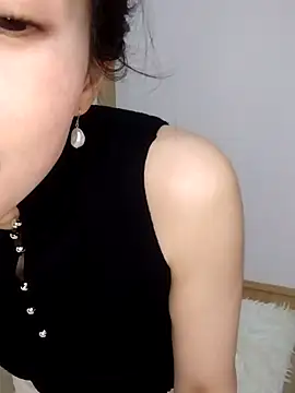 Snapshot of Hana-tan chatting on July 12, 6:26 am Hana-tan online show from July 12, 6:26 am
