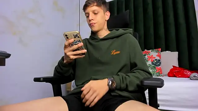 Adam hard  online show from March 5, 11:49 pm