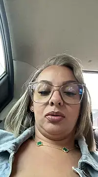 Snapshot of Aligoldbottom chatting on December 27, 5:16 pm Aligoldbottom online show from December 27, 5:16 pm