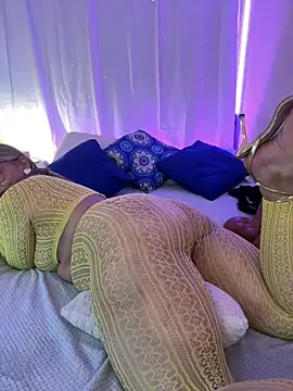 Snapshot of Aligoldbottom chatting on January 23, 9:29 pm Aligoldbottom online show from January 23, 9:29 pm