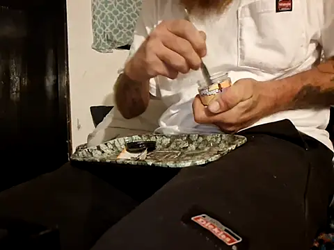 Cantufamily1979 online show from September 14, 8:46 am