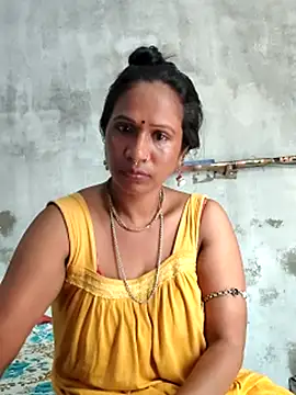 Snapshot of Hotty-dola chatting on October 21, 4:57 am Hotty-dola online show from October 21, 4:57 am