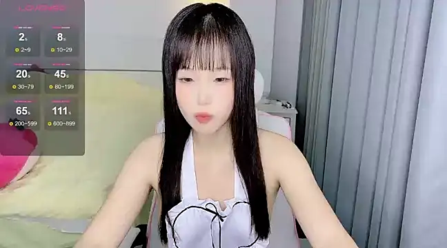 Snapshot of -Wendy__ chatting on January 2, 8:57 pm -Wendy online show from January 2, 8:57 pm