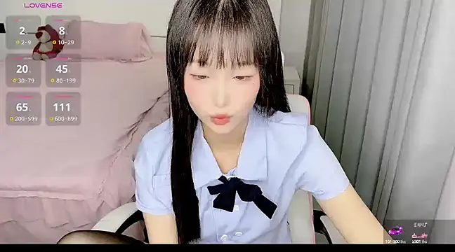 Snapshot of -Wendy__ chatting on February 11, 3:18 am -Wendy online show from February 11, 3:18 am