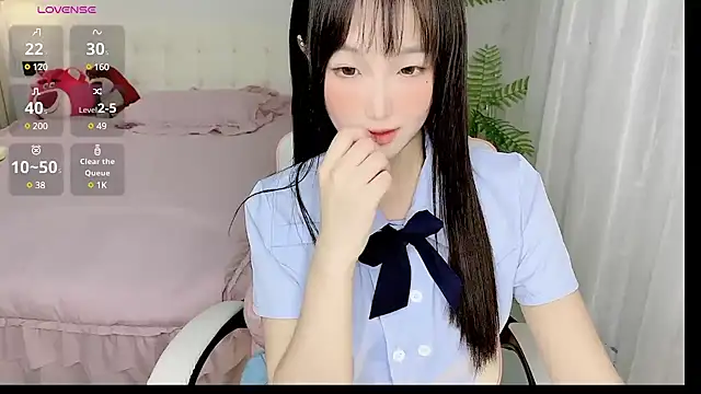 Snapshot of -Wendy__ chatting on March 6, 9:58 am -Wendy online show from March 6, 9:58 am