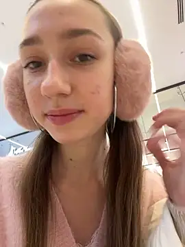 Lia  Love online show from December 25, 11:54 am