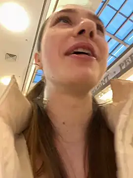 Lia  Love online show from December 28, 12:13 pm