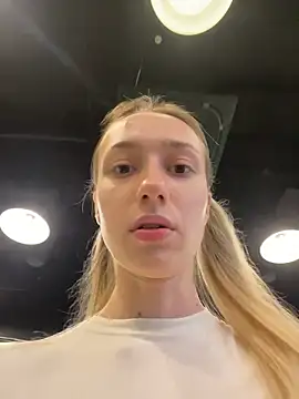 Lia  Love online show from October 15, 12:16 pm