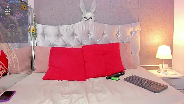 Snapshot of GABYTAYLOR_ chatting on September 16, 1:34 pm GABYTAYLOR  online show from September 16, 1:34 pm