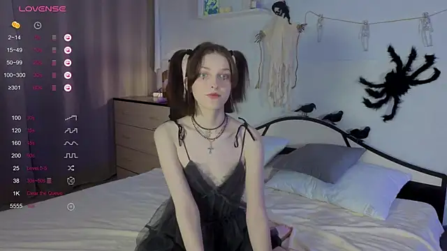 Sweet Paradox online show from October 20, 10:10 pm