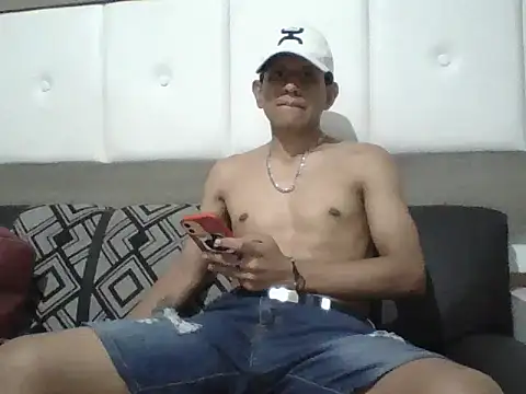 oiram27 online show from October 2, 10:28 pm