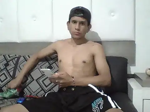 oiram27 online show from October 7, 5:04 am