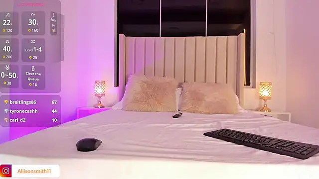 Aliison Smith online show from December 14, 4:18 am