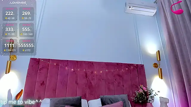 Snapshot of Mayzzie chatting on February 17, 11:31 pm Mayzzie online show from February 17, 11:31 pm