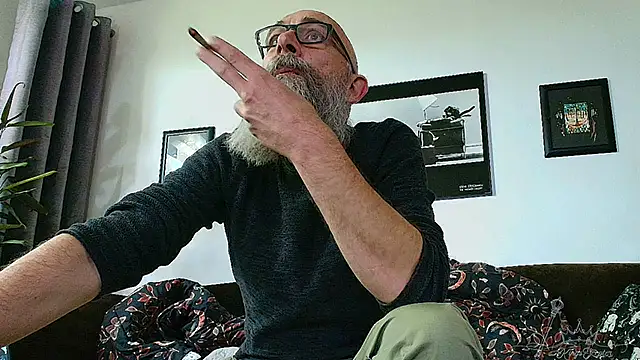 Kingsscepter online show from May 4, 4:14 pm