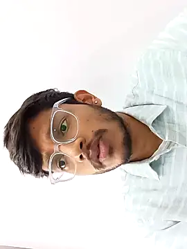 Snapshot of skinnyyyyyyyyy chatting on February 5, 7:50 am skinnyyyyyyyyy online show from February 5, 7:50 am