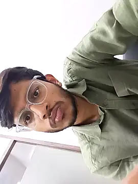 Snapshot of skinnyyyyyyyyy chatting on February 7, 9:26 am skinnyyyyyyyyy online show from February 7, 9:26 am