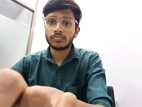 Snapshot of skinnyyyyyyyyy chatting on February 12, 10:46 am skinnyyyyyyyyy online show from February 12, 10:46 am