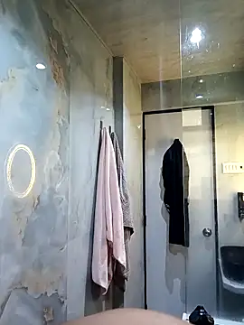 skinnyyyyyyyyy online show from April 24, 4:59 am