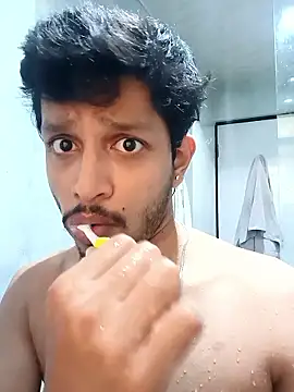 skinnyyyyyyyyy online show from June 8, 4:46 am